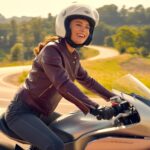 Jazda na motocyklu nad morzem