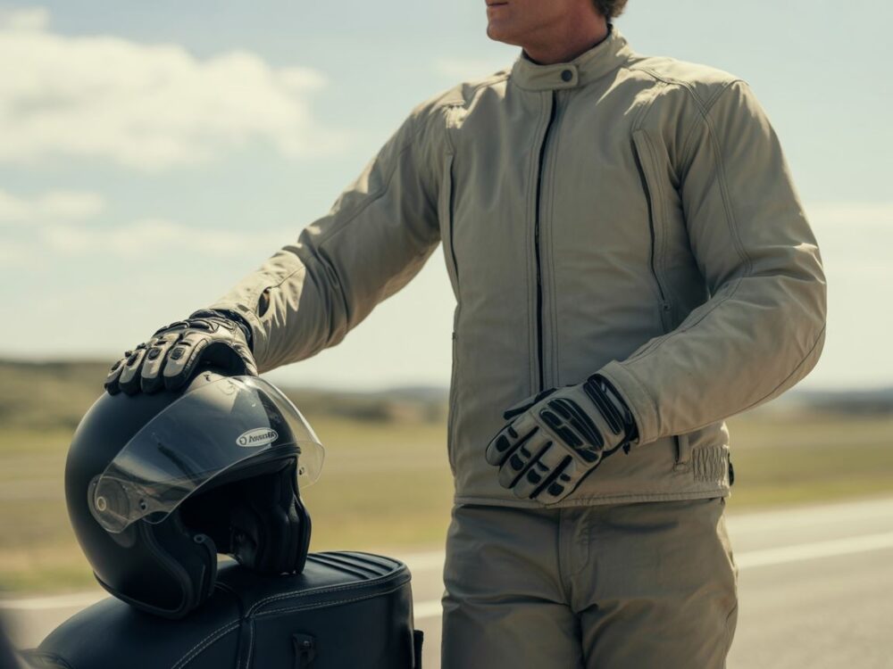 Jak się ubrać na motor jako pasażer? Kompleksowy poradnik bezpieczeństwa i komfortu